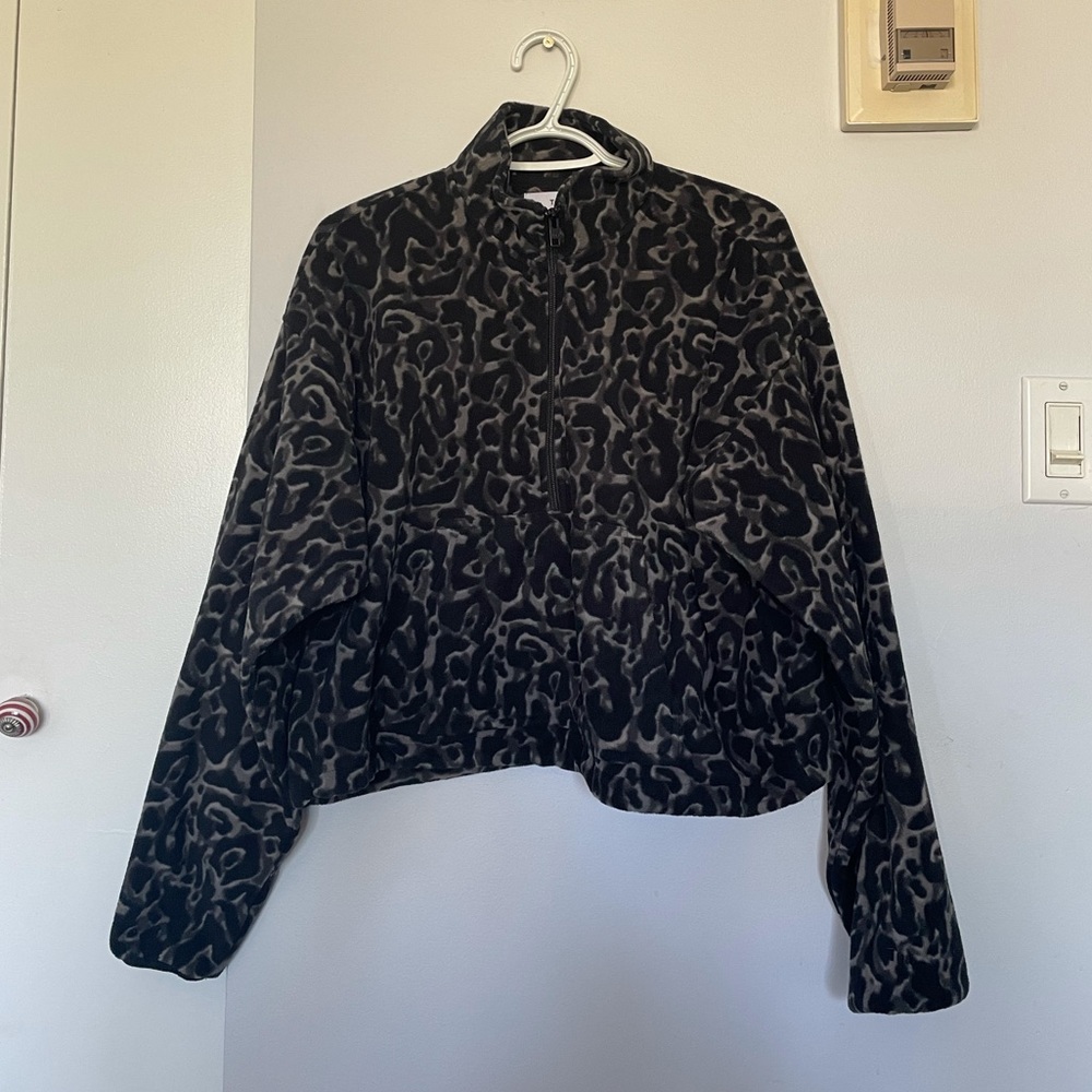 Aritzia TNA Fleece Sweater